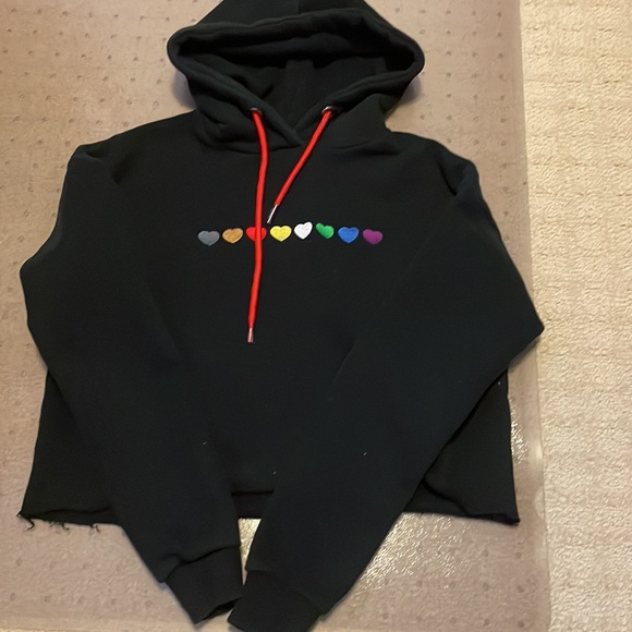 Scott Ellis Cropped Black Hoodie with rainbow hearts - Picture 2 of 6